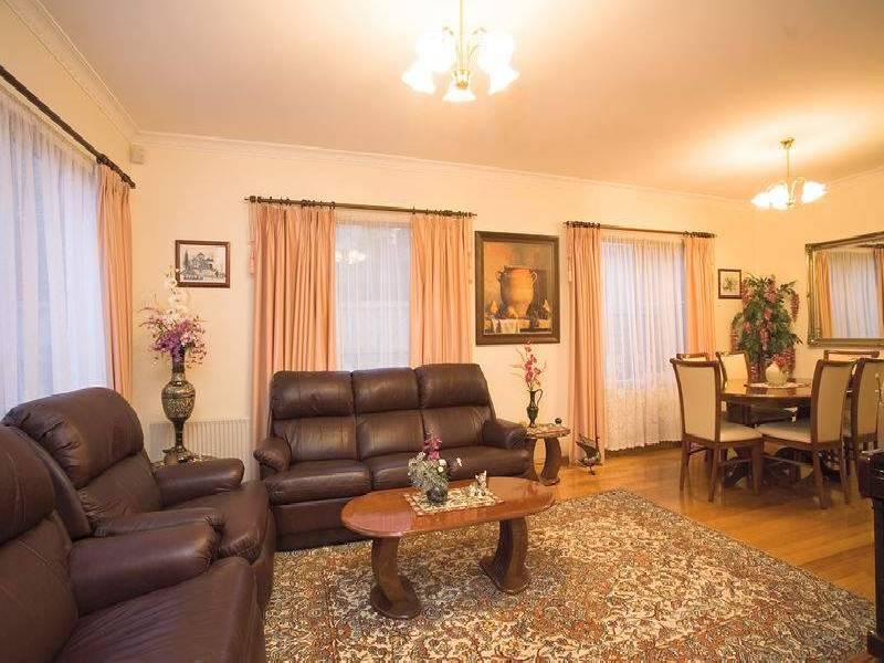 57 Kemp Avenue, Mount Waverley VIC 3149