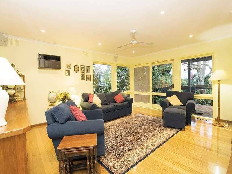 12 Durward Avenue, Glen Waverley VIC 3150