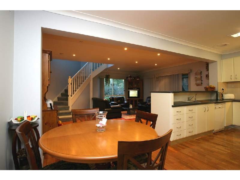 18 Wattle Grove, Mulgrave VIC 3170