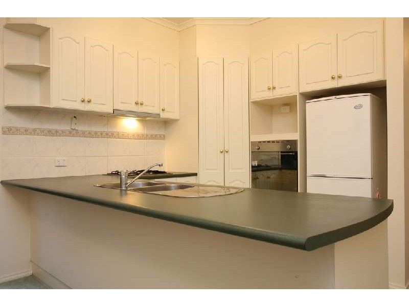 33 Silverwood Way, Glen Waverley VIC 3150