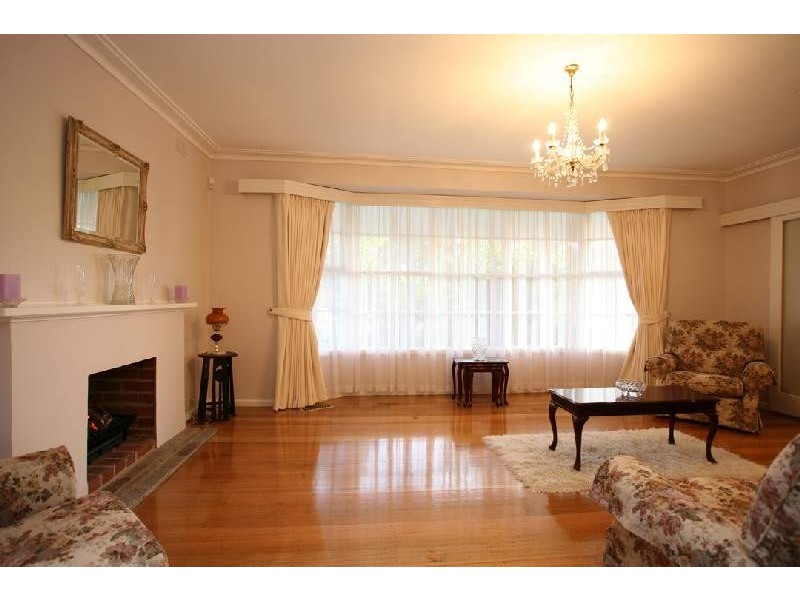 3 Brenda Avenue, Mount Waverley VIC 3149