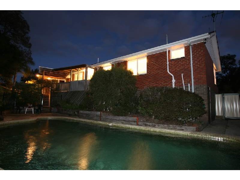 3 Brenda Avenue, Mount Waverley VIC 3149