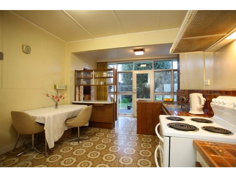 10 Delos Street, Oakleigh South VIC 3167