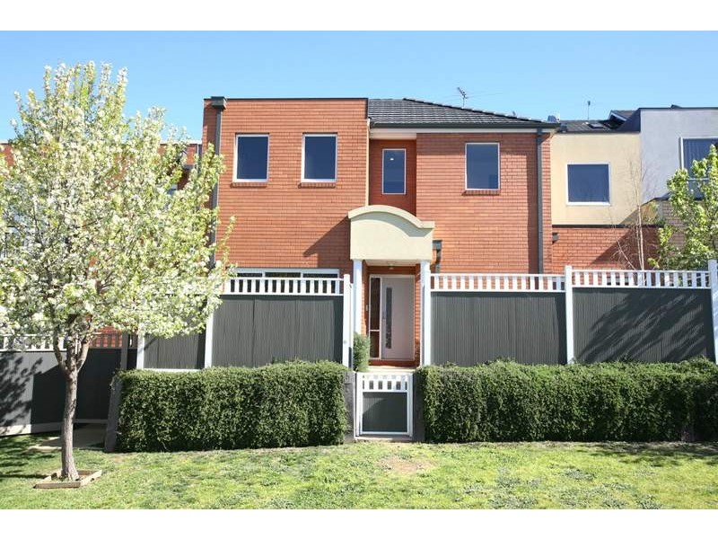 6/18 Tulloch Grove, Glen Waverley VIC 3150