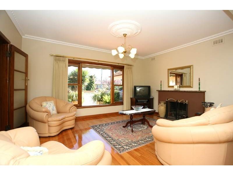 46 Howard Avenue, Mount Waverley VIC 3149