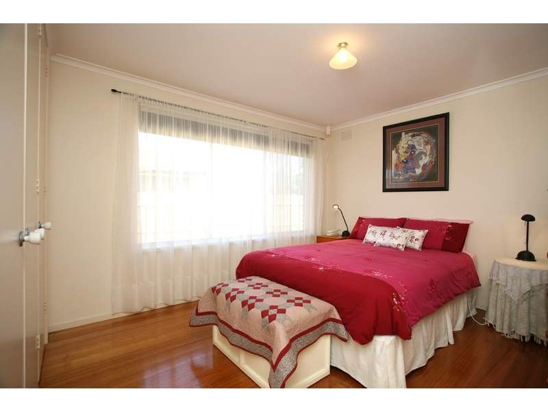 182 Brandon Park Drive, Wheelers Hill VIC 3150