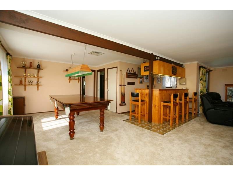 227 Brandon Park Drive, Wheelers Hill VIC 3150