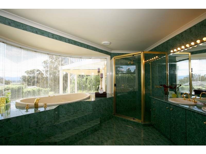 86 Jells Road, Wheelers Hill VIC 3150