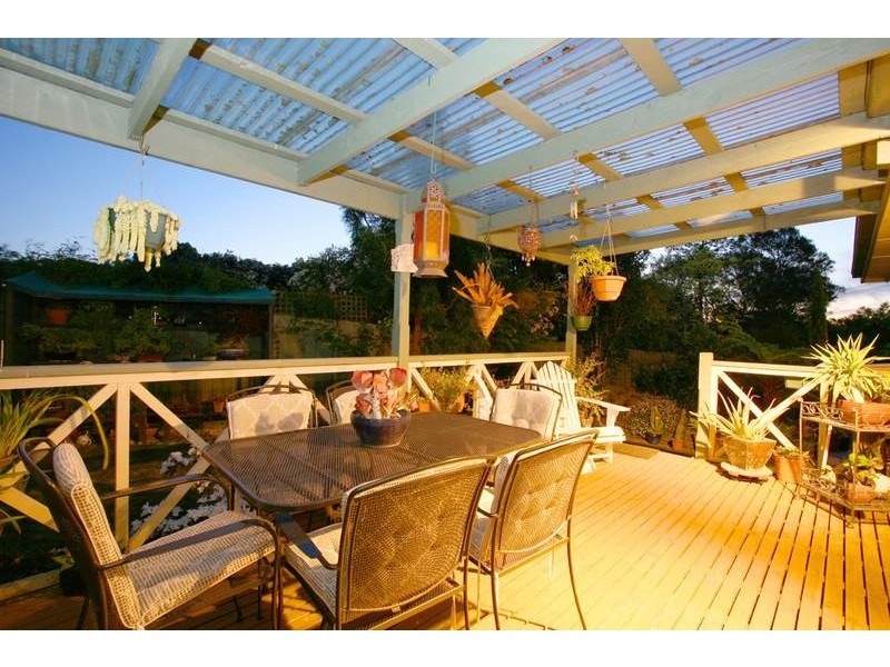 18 Ashwood Drive, Ashwood VIC 3147