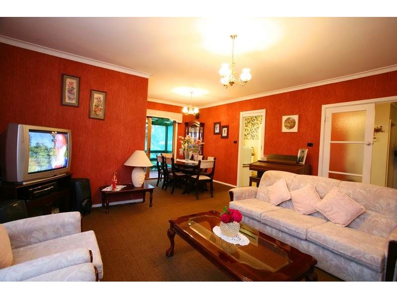 14 Pinewood Drive, Mount Waverley VIC 3149