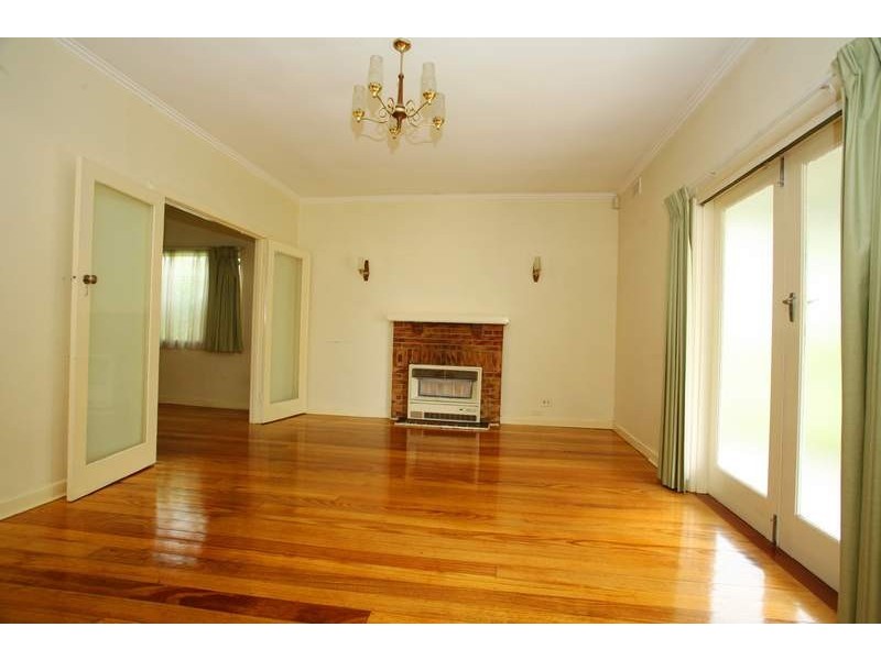 296 Blackburn Road, Glen Waverley VIC 3150