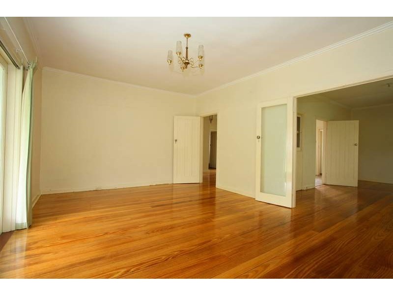 296 Blackburn Road, Glen Waverley VIC 3150