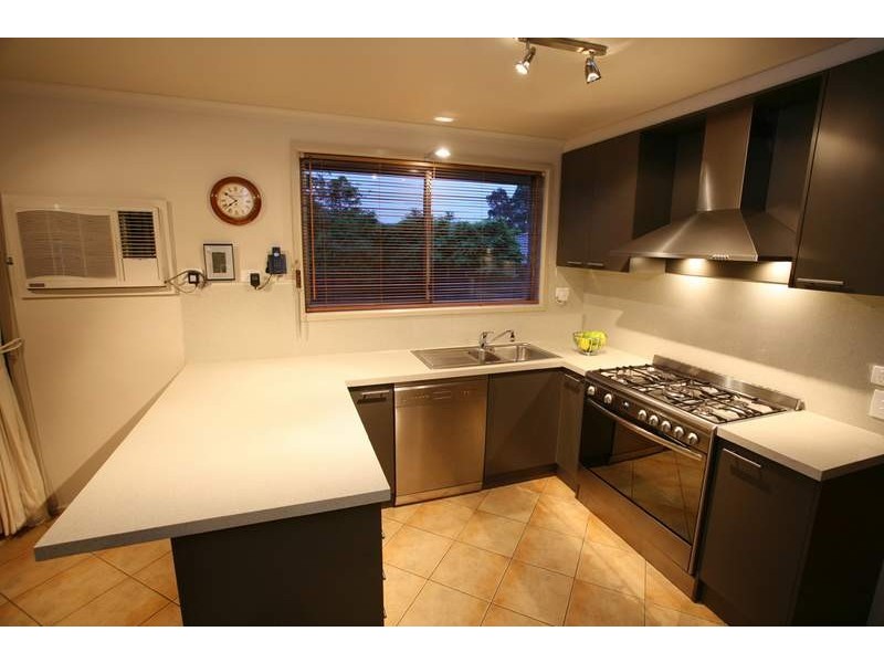 4 Cynisca Court, Wheelers Hill VIC 3150