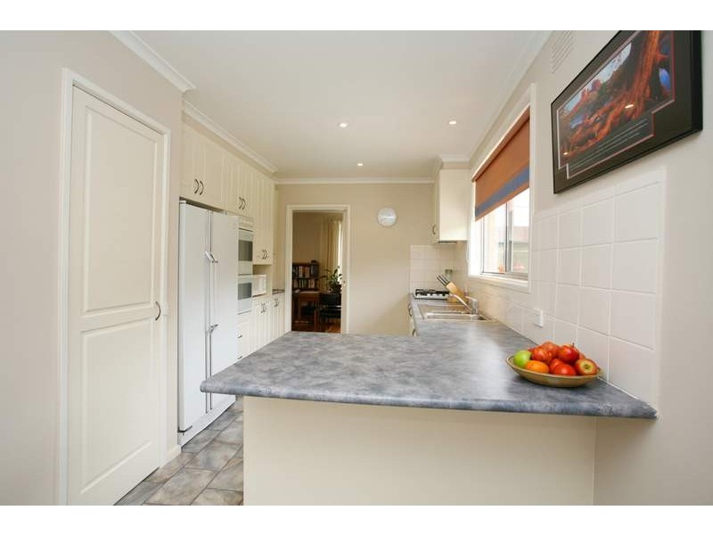 229 Brandon Park Drive, Wheelers Hill VIC 3150