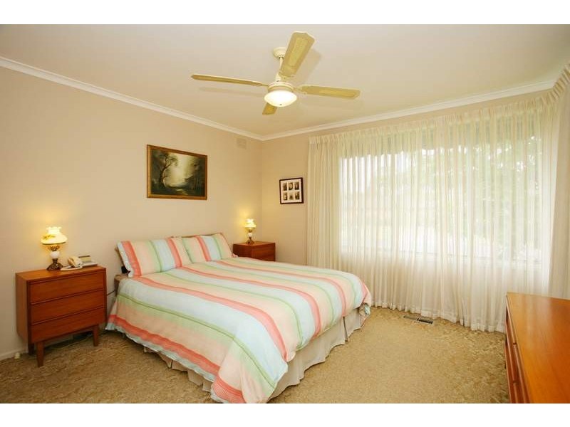 229 Brandon Park Drive, Wheelers Hill VIC 3150