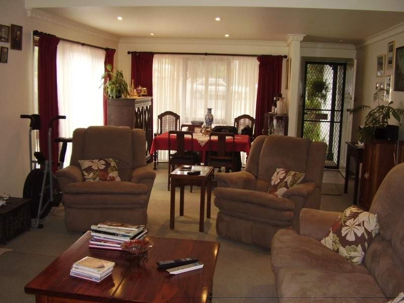 10 Hillcrest Avenue, Chadstone VIC 3148