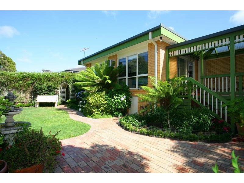 30 Winston Street, Glen Waverley VIC 3150