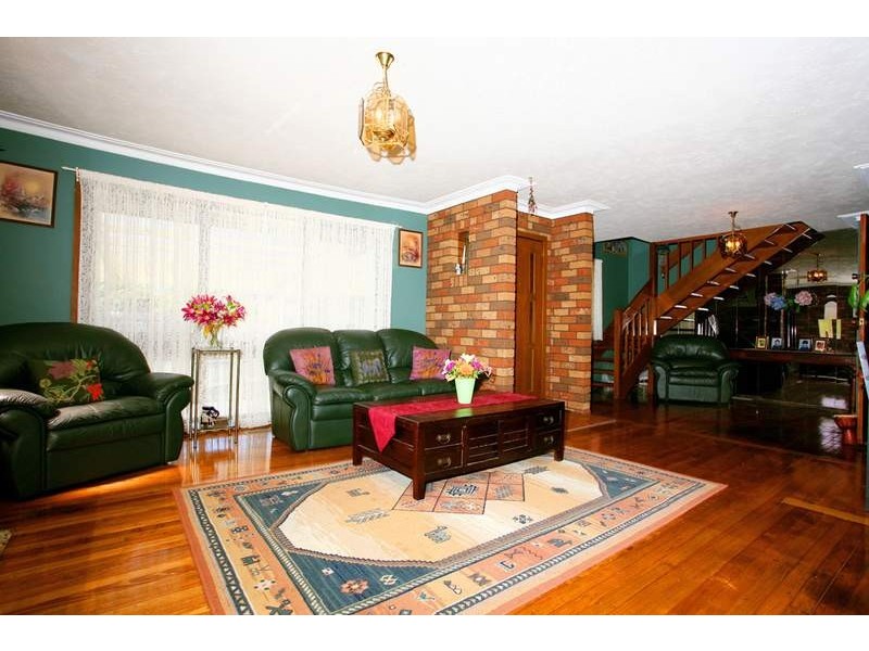 86 Newhaven Road, Burwood East VIC 3151