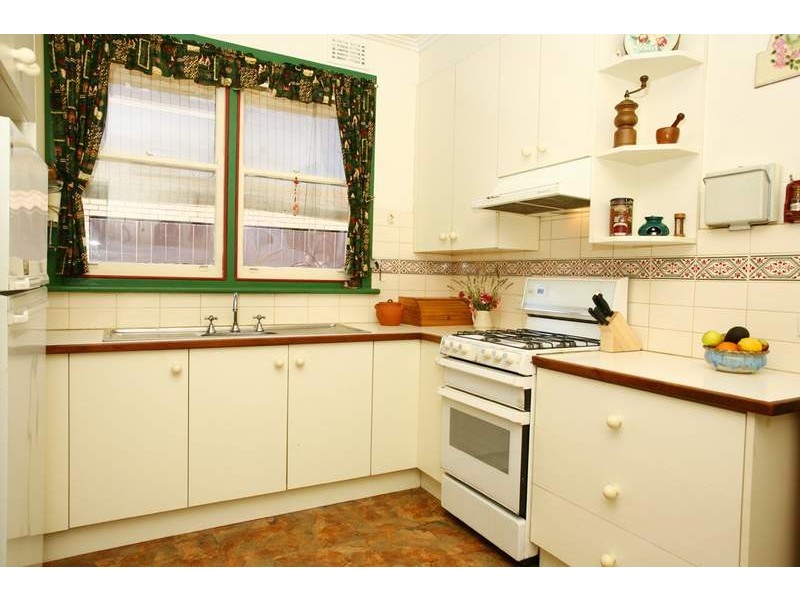 76 Hillview Avenue, Mount Waverley VIC 3149