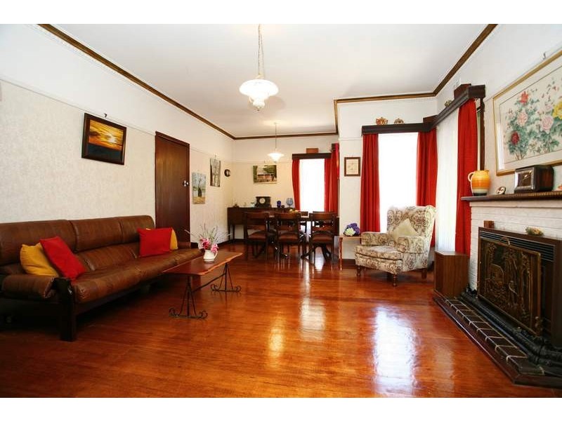 76 Hillview Avenue, Mount Waverley VIC 3149