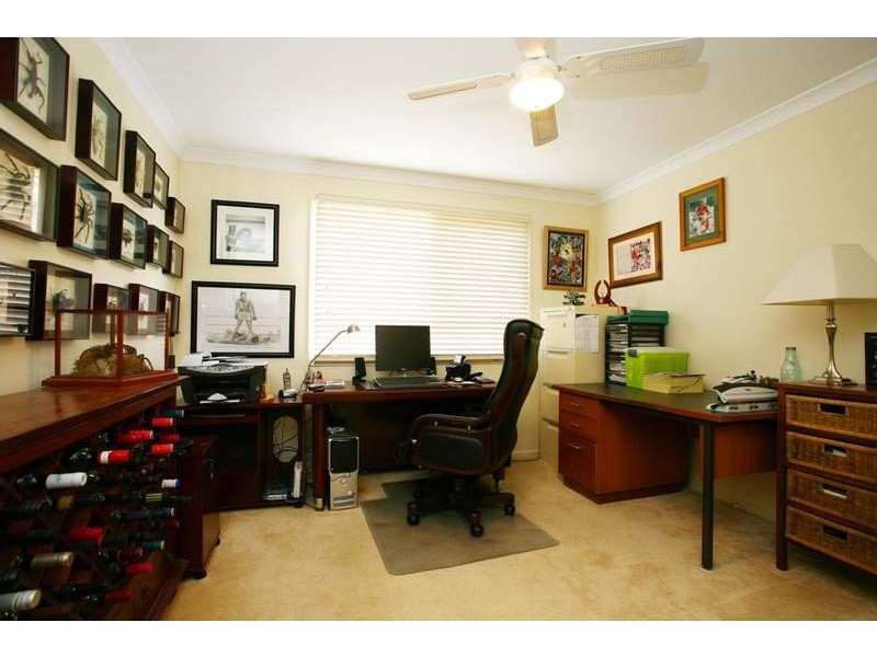 123 Brandon Park Drive, Wheelers Hill VIC 3150