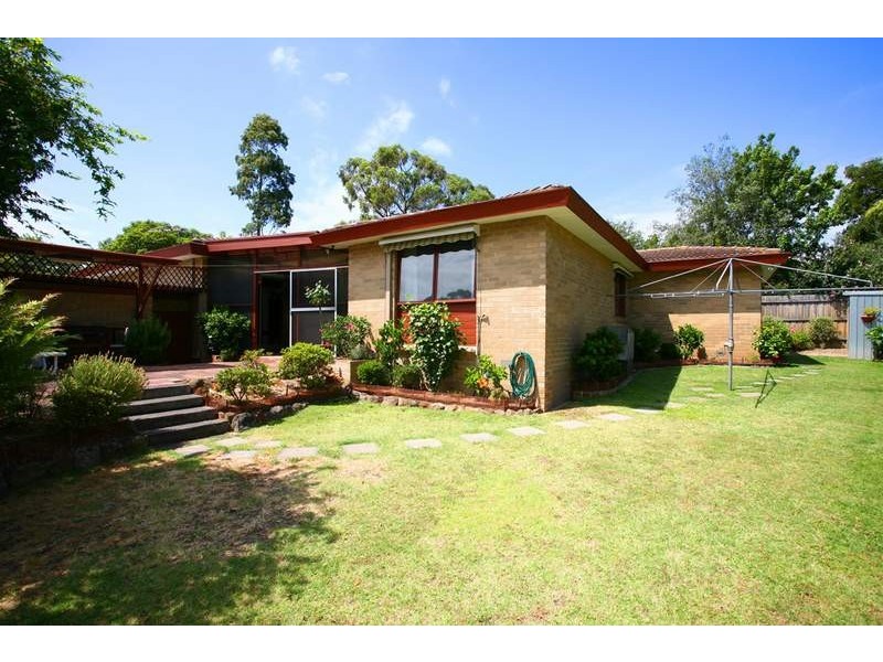 9 Blenheim Avenue, Glen Waverley VIC 3150