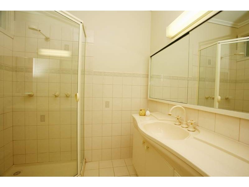 9 Blenheim Avenue, Glen Waverley VIC 3150