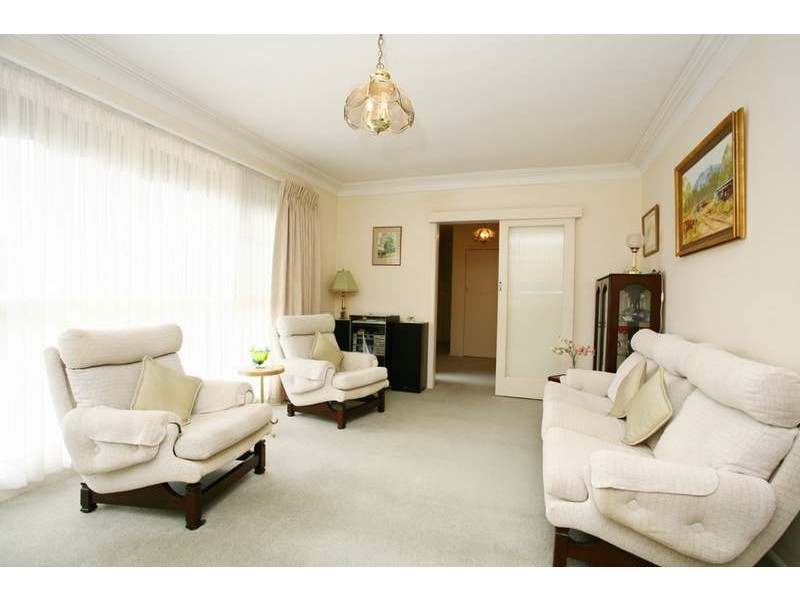 14 Debbie Street, Mount Waverley VIC 3149