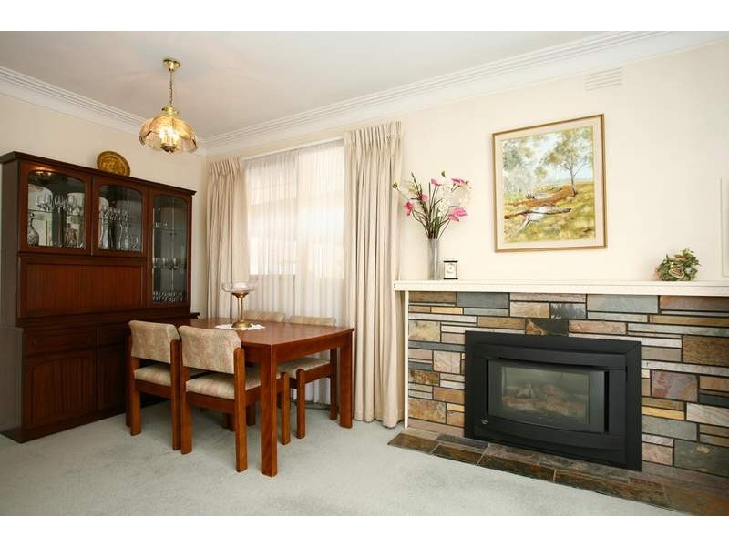 14 Debbie Street, Mount Waverley VIC 3149