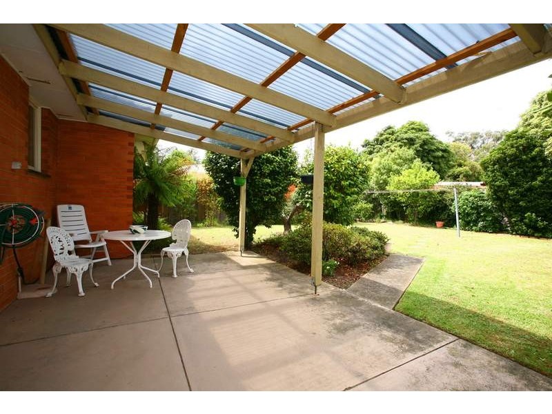 14 Debbie Street, Mount Waverley VIC 3149