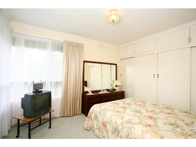 14 Debbie Street, Mount Waverley VIC 3149