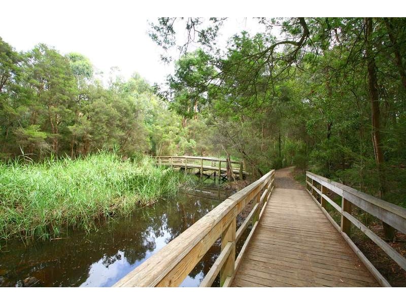 22 Bruce Street, Mount Waverley VIC 3149