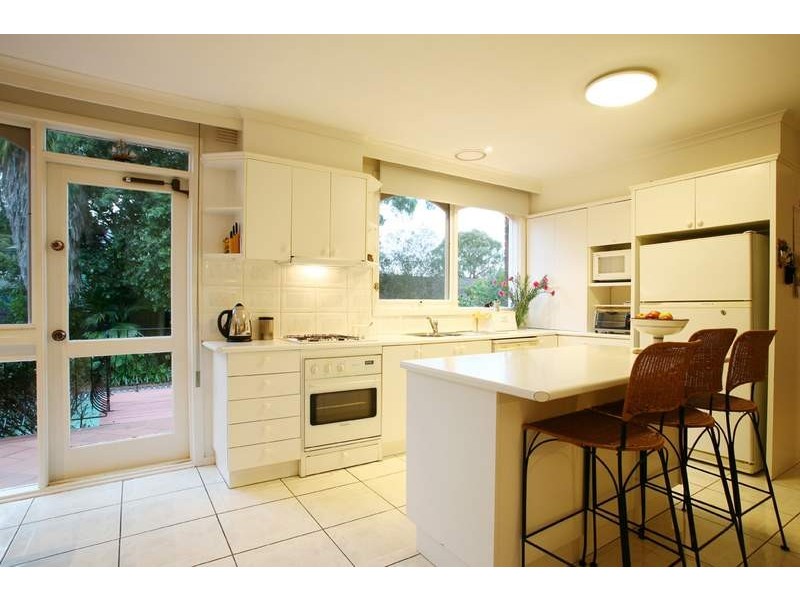 3 Petronella Avenue, Wheelers Hill VIC 3150