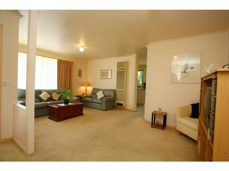 2/22 Muir Street, Mount Waverley VIC 3149