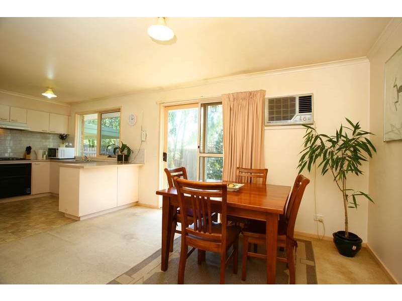 2/22 Muir Street, Mount Waverley VIC 3149