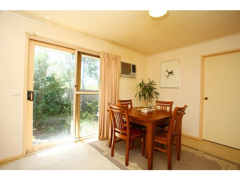 2/22 Muir Street, Mount Waverley VIC 3149