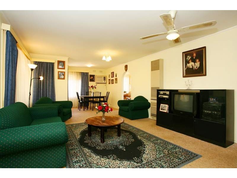 52 Shaftsbury Drive, Mulgrave VIC 3170