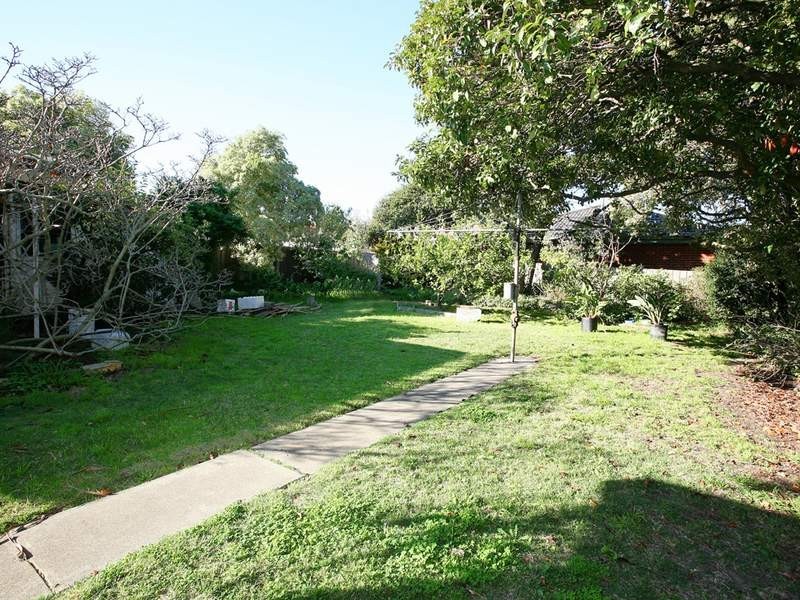 84 Hillview Avenue, Mount Waverley VIC 3149