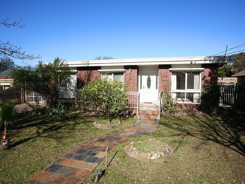 10 Aldrin Drive, Mount Waverley VIC 3149