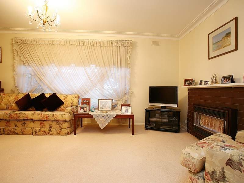 57 Arthur Street, Burwood VIC 3125