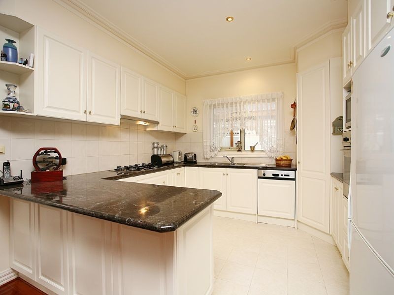 4/10 Alexander Street, Mount Waverley VIC 3149