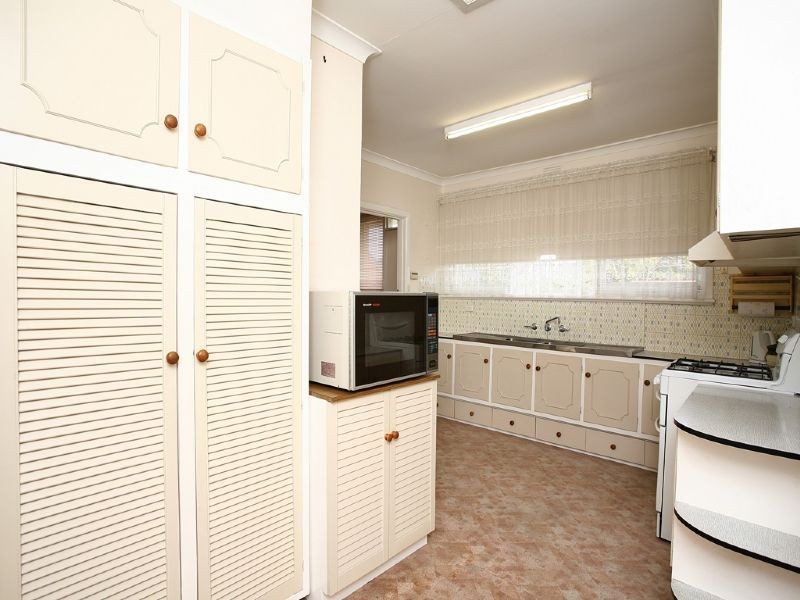 28 Bizley Street, Mount Waverley VIC 3149