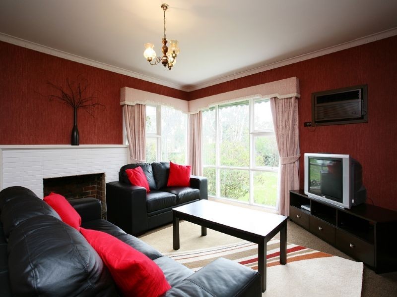 14 Pinewood Drive, Mount Waverley VIC 3149