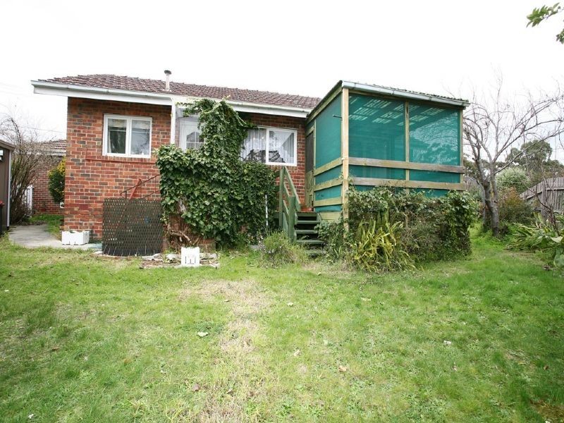 14 Pinewood Drive, Mount Waverley VIC 3149