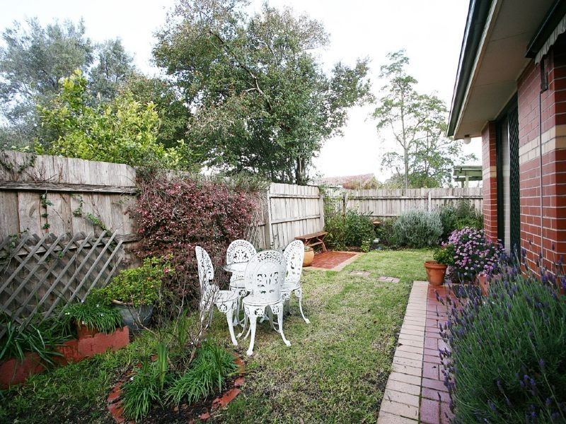 2/332 Waverley Road, Mount Waverley VIC 3149