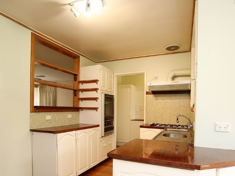 12 Akuna Street, Notting Hill VIC 3168