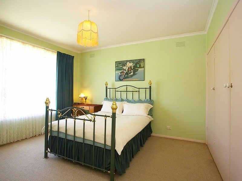 93 Blackburn Road, Mount Waverley VIC 3149