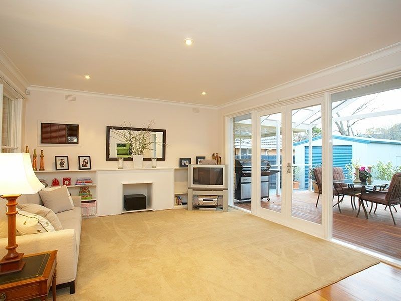 19 Biscayne Drive, Mount Waverley VIC 3149