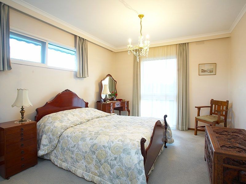 23 Oxford Street, Mount Waverley VIC 3149