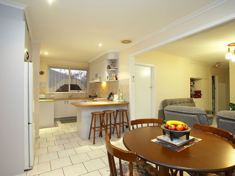31 Biscayne Drive, Mount Waverley VIC 3149